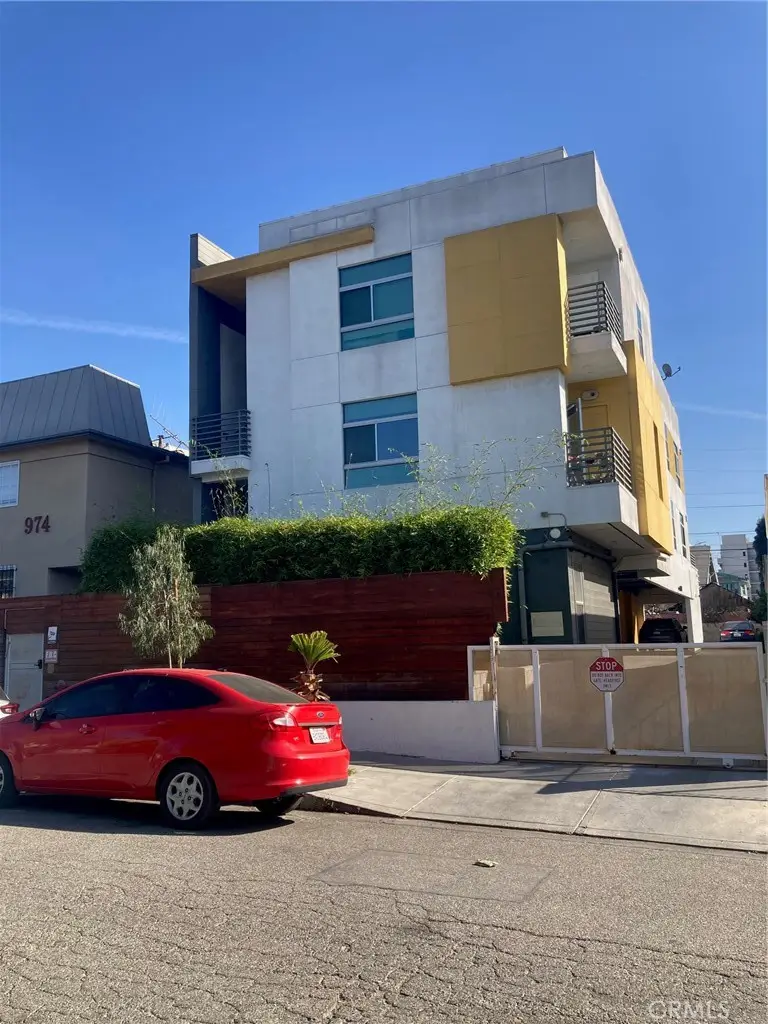 978 S Mariposa, Los Angeles, CA 90006 - #1