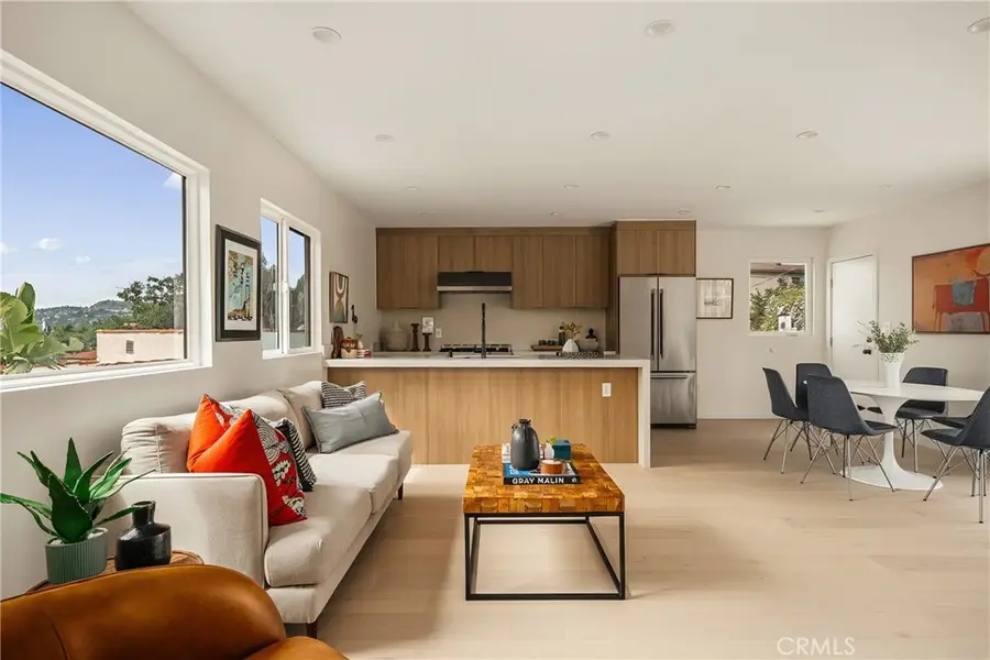 3950 Franklin Avenue, Los Angeles, CA 90027 - #3