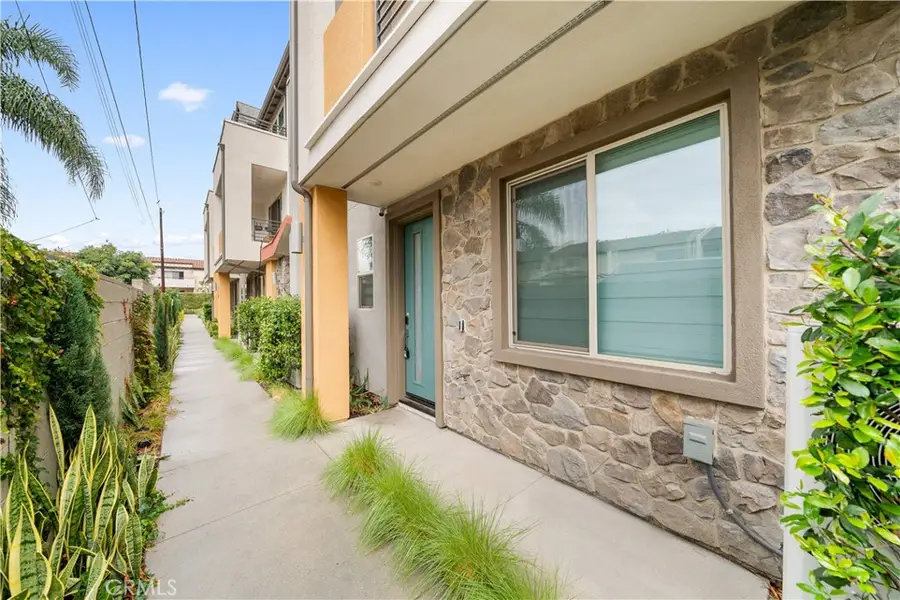 225 Scratch Road, Covina, CA 91722 - #2