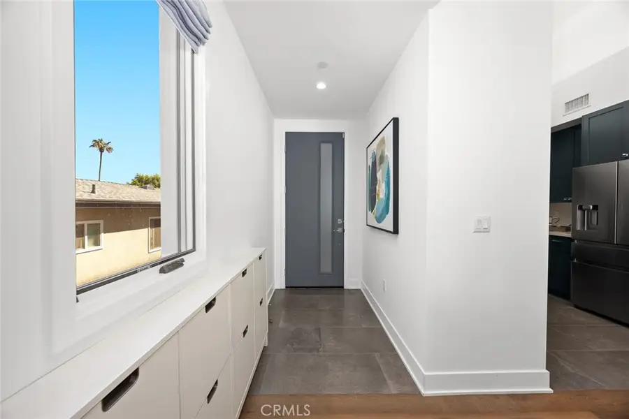 125 Hurlbut #209, Pasadena, CA 91105 - #3