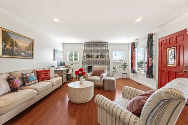 2389 Mayfield Avenue, Montrose, CA 91020