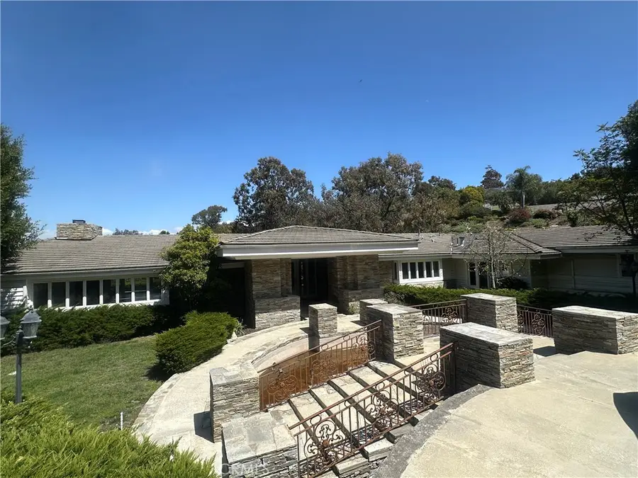 60 Crest Road E, Rolling Hills, CA 90274 - #3