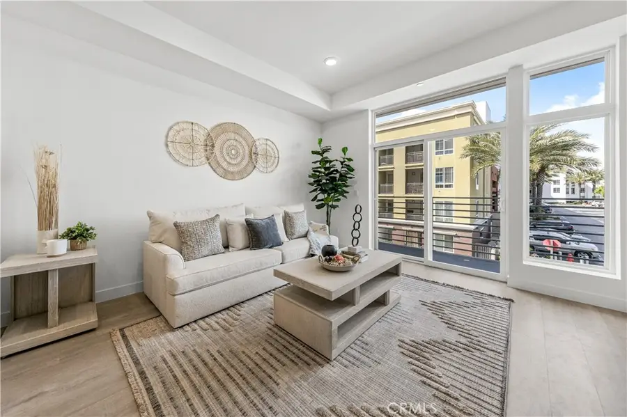 168 S Monterey Street #205, Alhambra, CA 91801 - #3