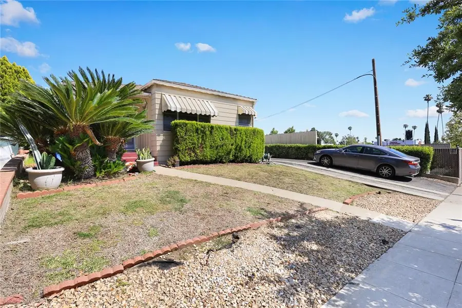 44 N Berkeley Avenue, Pasadena, CA 91107 - #3