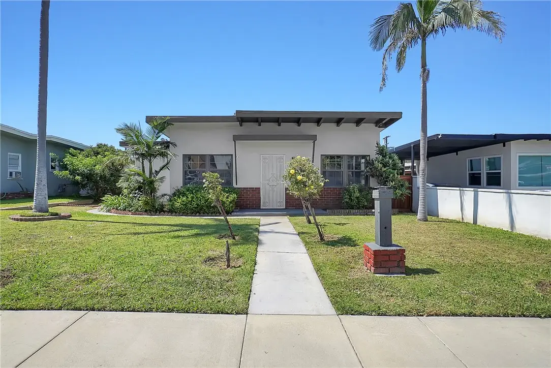 806 W 132nd, Gardena, CA 90247 - #1