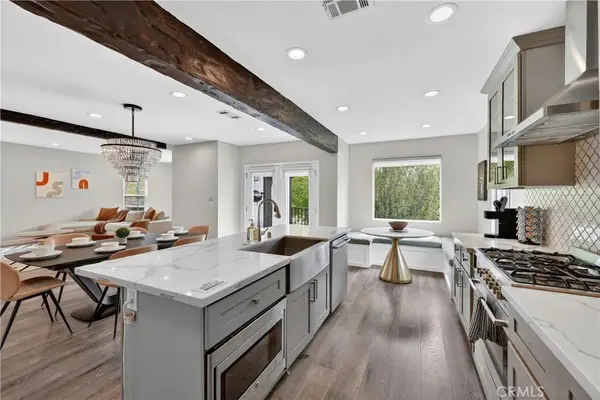1029 Keniston Avenue, Los Angeles, CA 90019