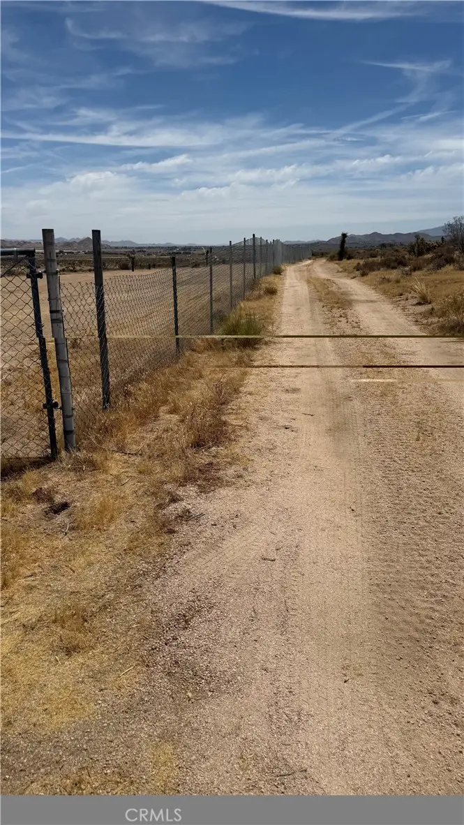 27824 27826 Clark Road, Apple Valley, CA 92308 - #2