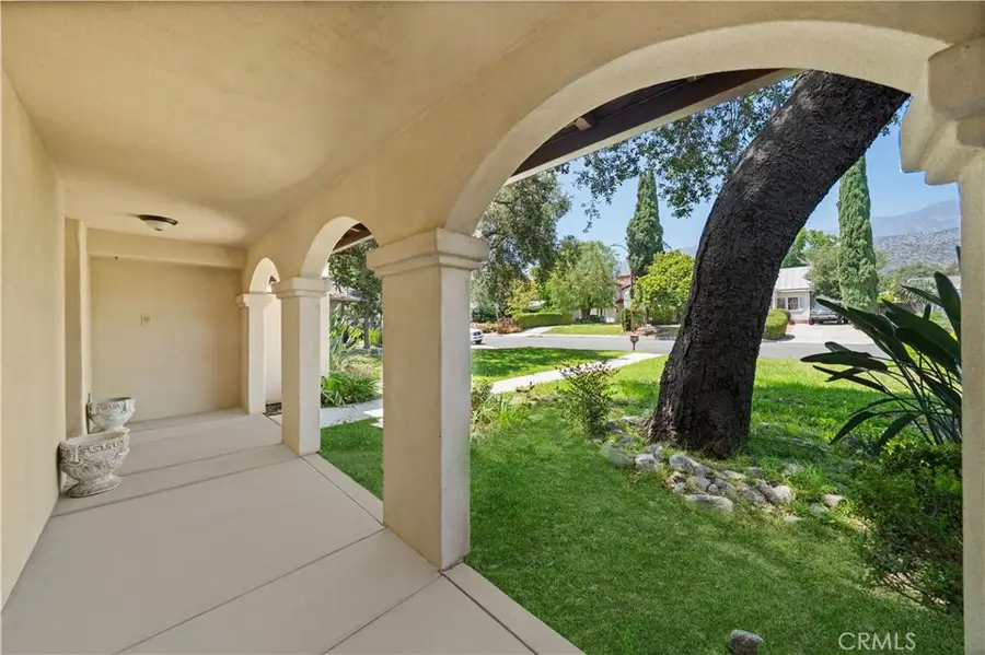 824 Ocean View Avenue, Monrovia, CA 91016 - #2