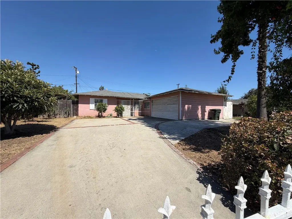 2420 Lovejoy Street, Pomona, CA 91767 - #1