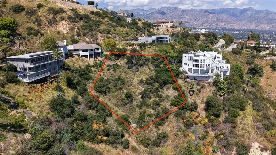 1570 Glen Oaks Boulevard, Pasadena, CA 91005 - #2