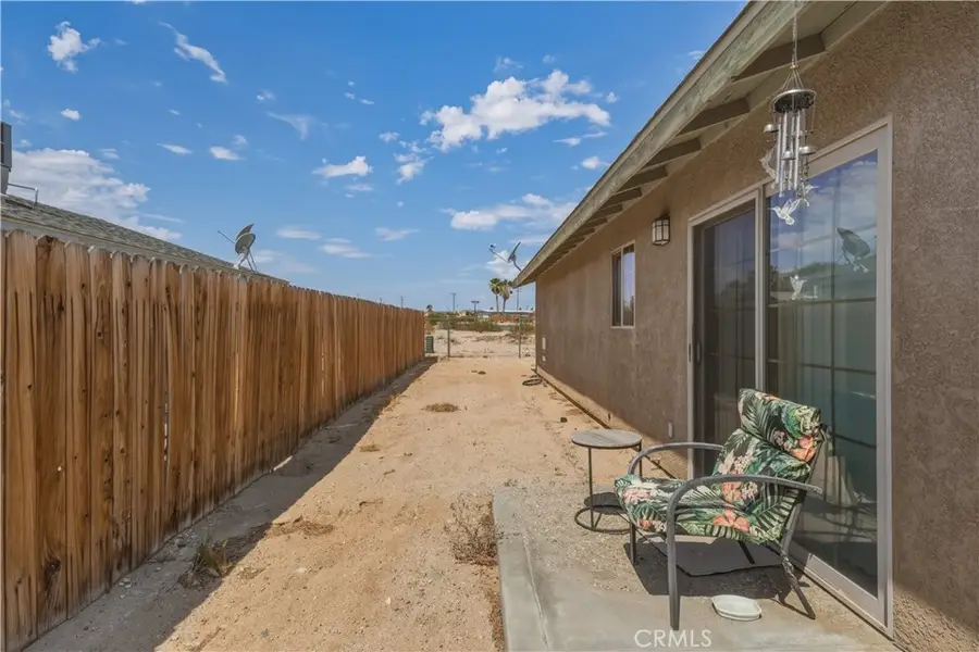 6252 Smoketree Avenue, Twentynine Palms, CA 92277 - #3