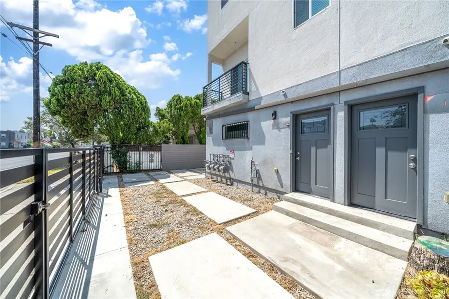 4103 S Normandie Avenue, Los Angeles, CA 90037 - #3