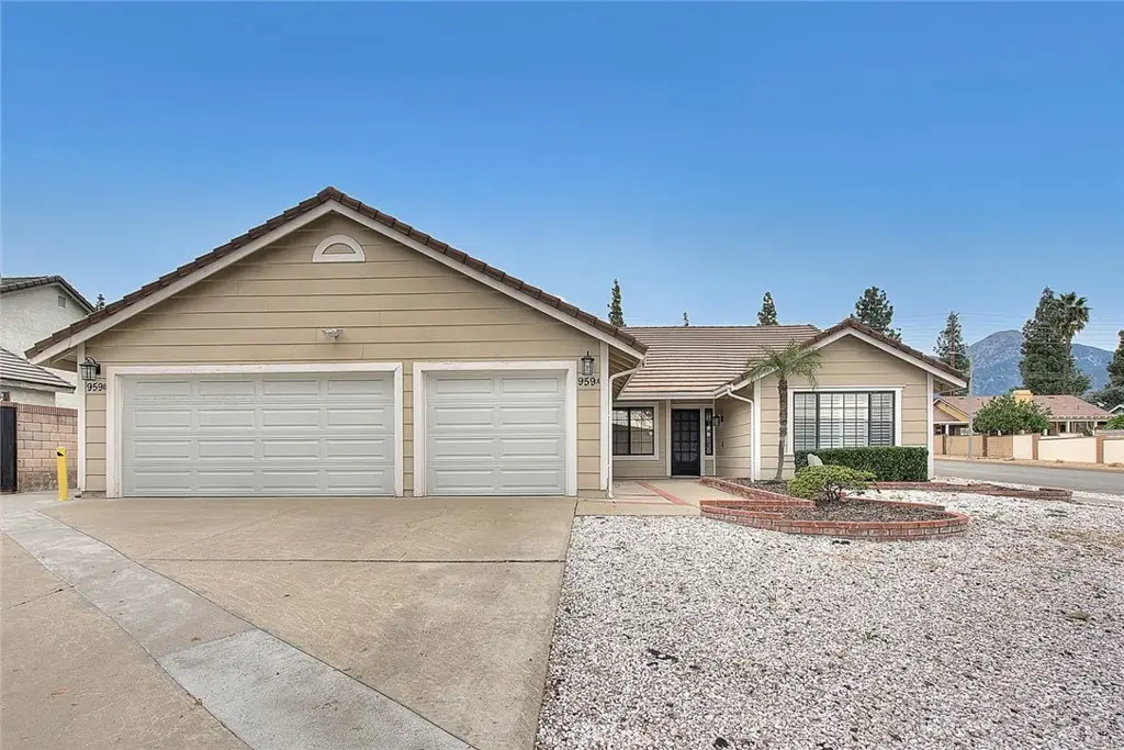 959 Kenwood Street, Upland, CA 91784 - #1