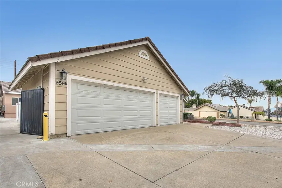 959 Kenwood Street, Upland, CA 91784 - #2