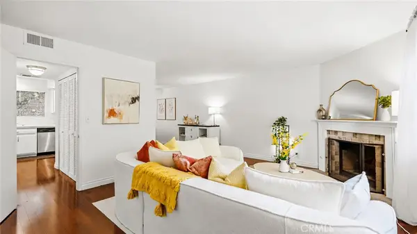 432 S Oak Knoll Avenue #4, Pasadena, CA 91101