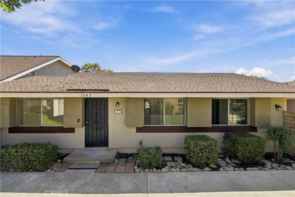 1682 Carmel Cir W, Upland, CA 91784 - #1