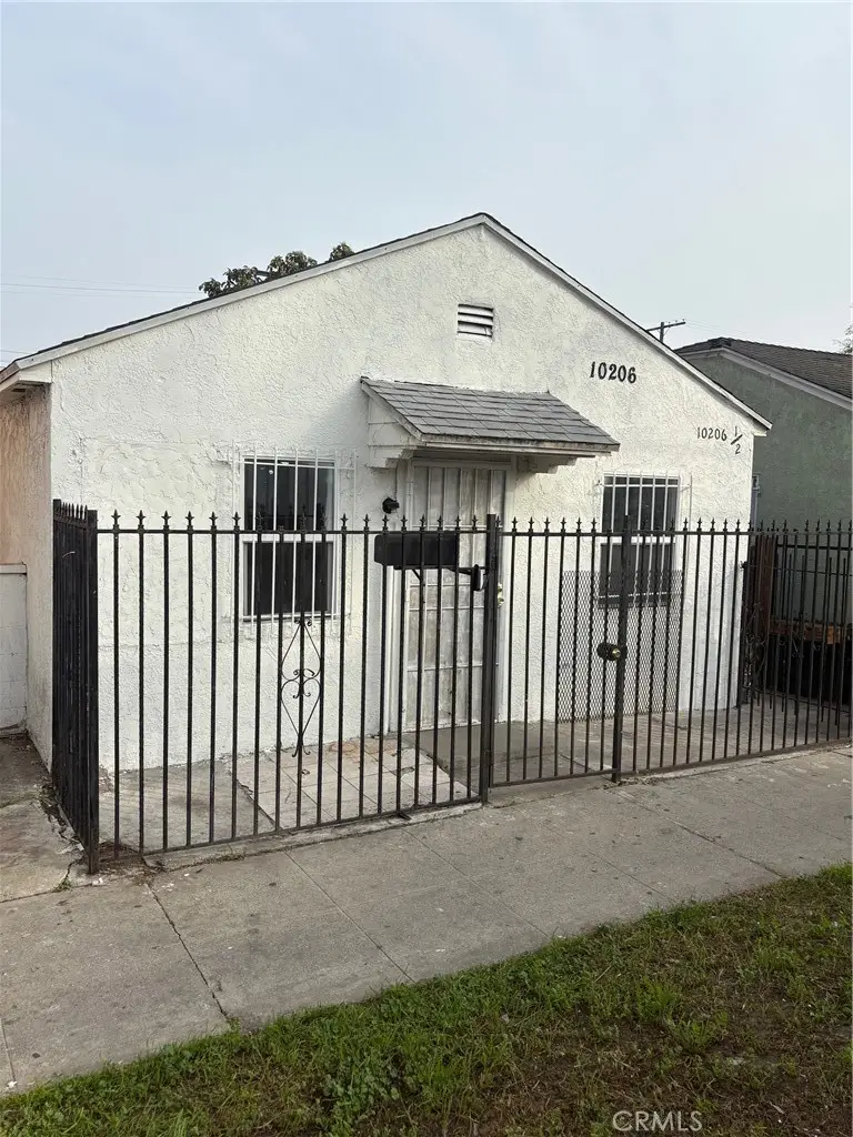 10206 S Vermont, Los Angeles, CA 90044 - #1