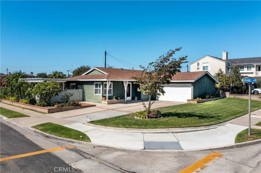 19271 Harding Lane, Huntington Beach, CA 92646 - #2