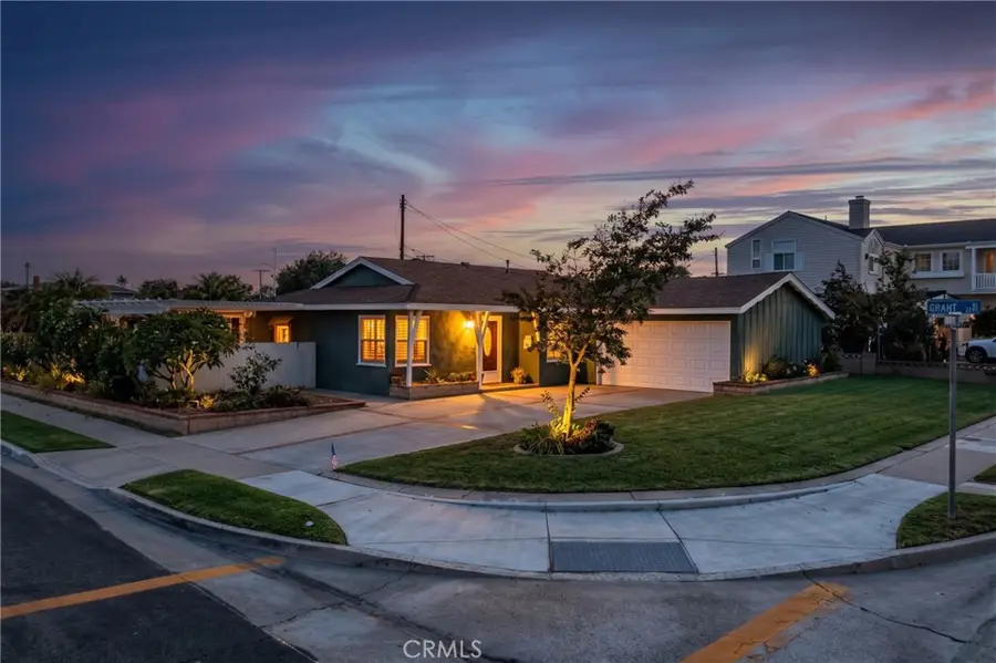 19271 Harding Lane, Huntington Beach, CA 92646 - #3