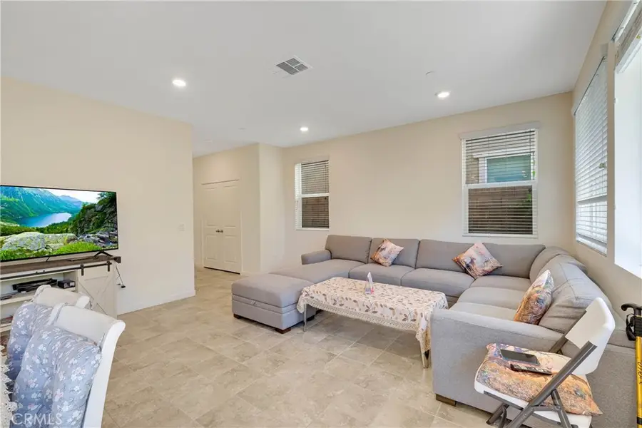 908 Werly, Pomona, CA 91768 - #3