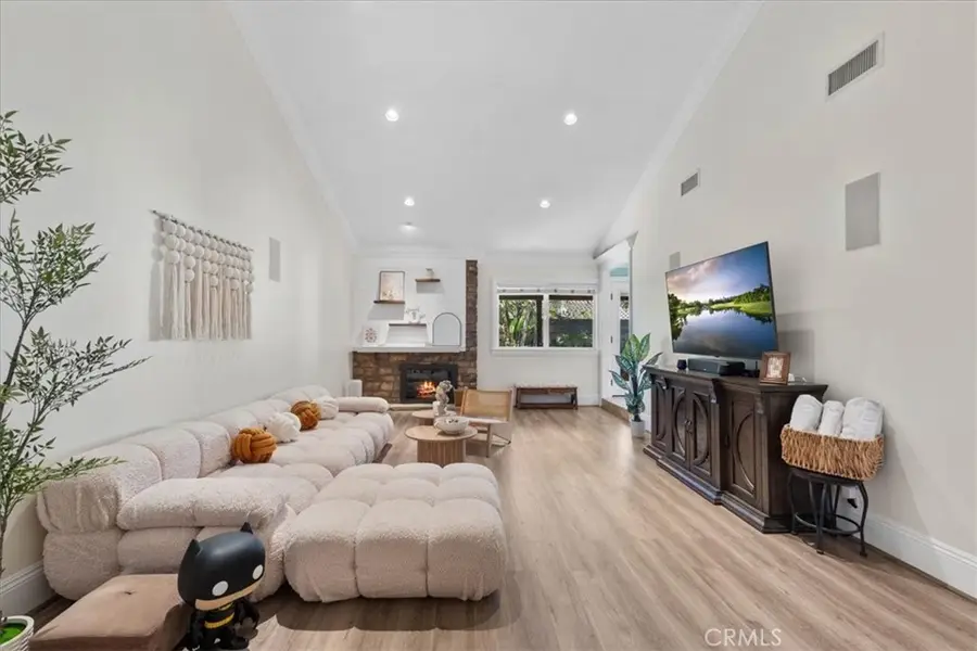 752 Capitan, Thousand Oaks, CA 91320 - #2