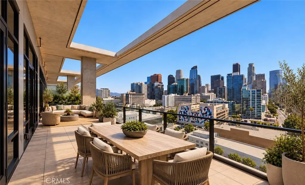1111 S Grand #PH5, Los Angeles, CA 90015 - #1
