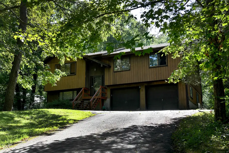 8 Candleview Drive, Sherman, CT 06784 - Image #2