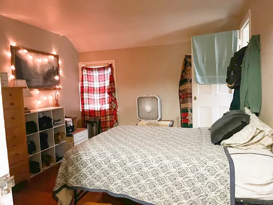 24 Brewster Street, Stratford, CT 06614 - Image #2