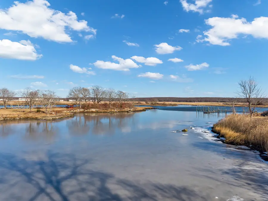 760 Shennecossett Road, Groton, CT 06340 - Image #2