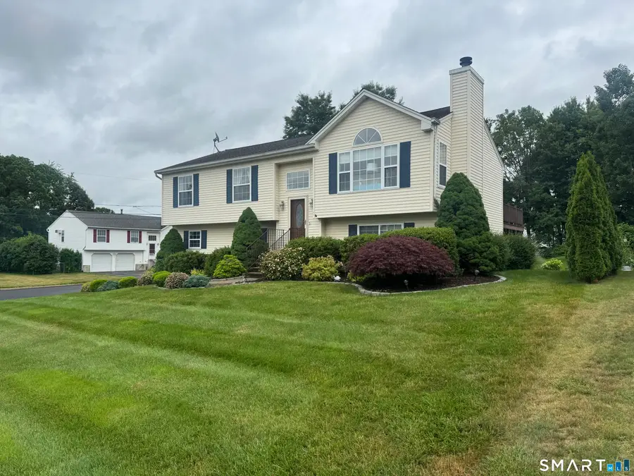2 Michelle Lane, Naugatuck, CT 06770 - #2