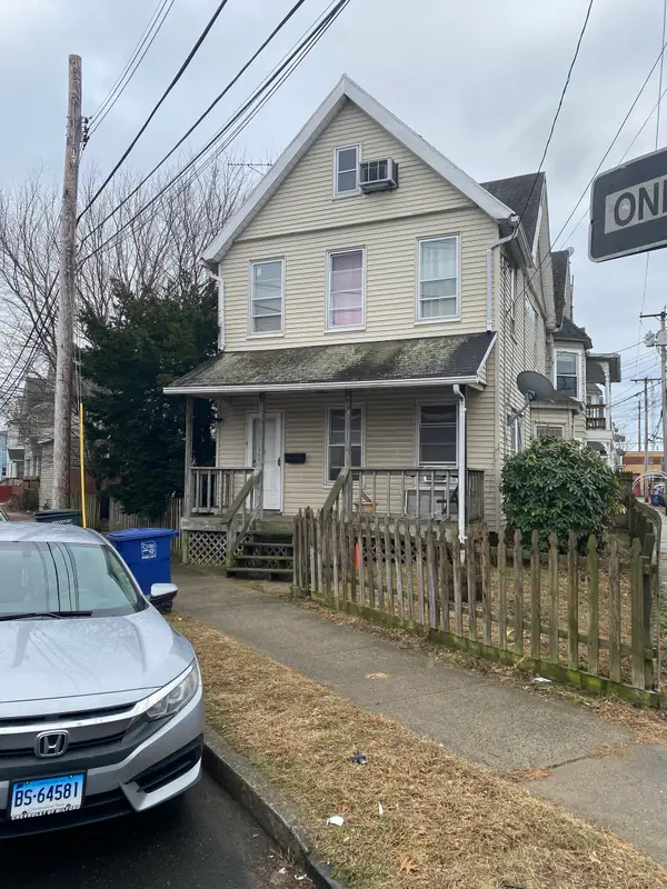 95 Bedford Avenue, Bridgeport, CT 06605