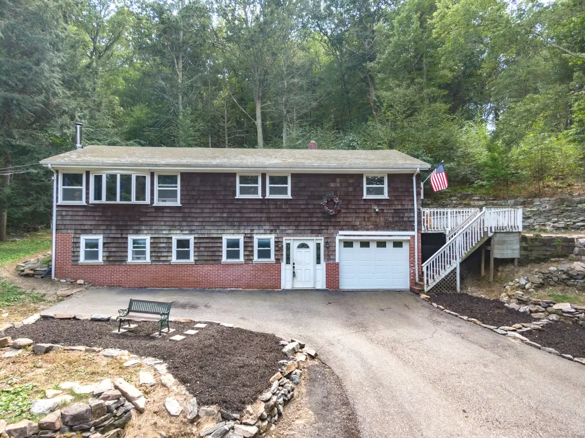 32 Hammond Avenue, Norwich, CT 06360 - Image #1