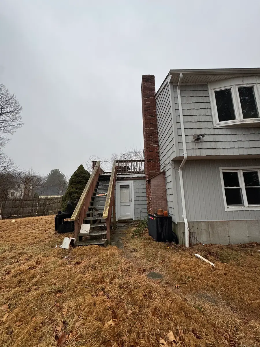 265 Vincellette Street, Bridgeport, CT 06606 - Image #3