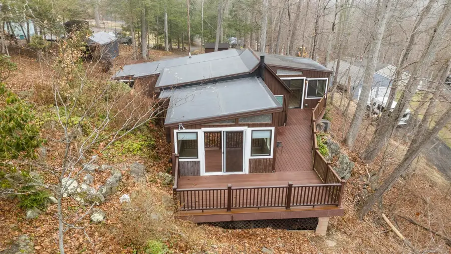 683 Berkshire Road, Southbury, CT 06488 - Image #2