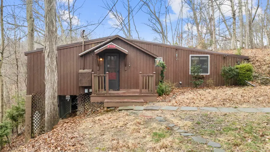 683 Berkshire Road, Southbury, CT 06488 - Image #3