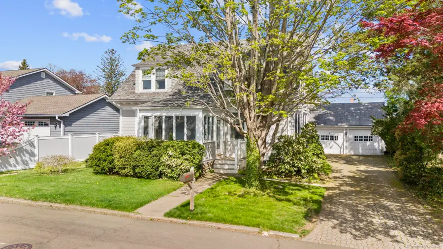 29 Crescent Bluff Avenue, Branford, CT 06405 - Image #3