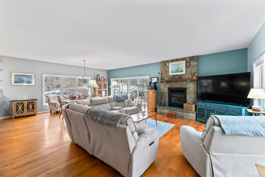 9 Jordan Hill Road, Sandy Hook, CT 06482 - #3