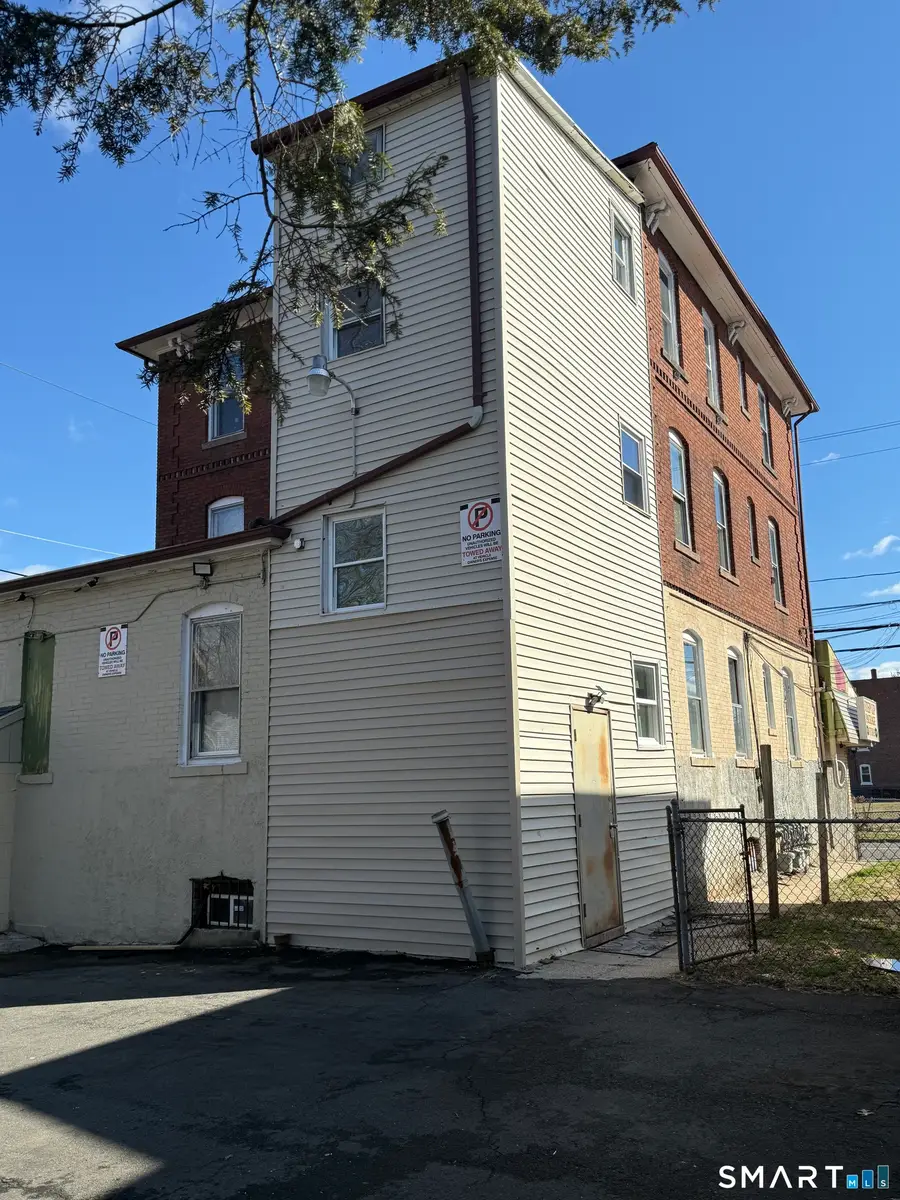 198 Oak Street, New Britain, CT 06051 - #2