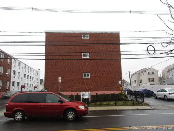 4 Van Zant Road #A2, Norwalk, CT 06855