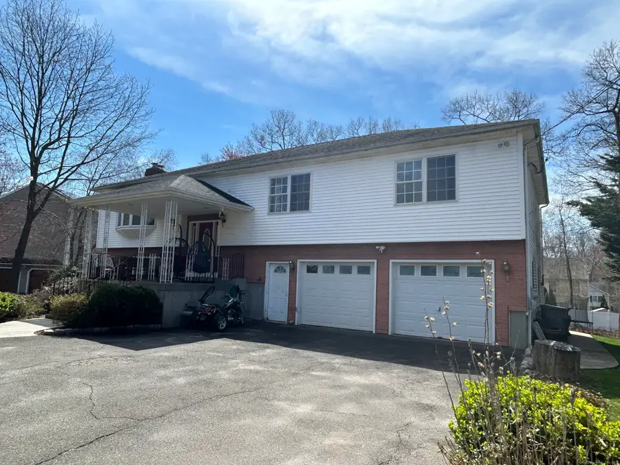 20 Charlene Drive, Naugatuck, CT 06770 - Image #2