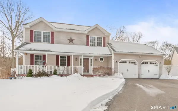 54 Bridle Trail Drive, Naugatuck, CT 06770