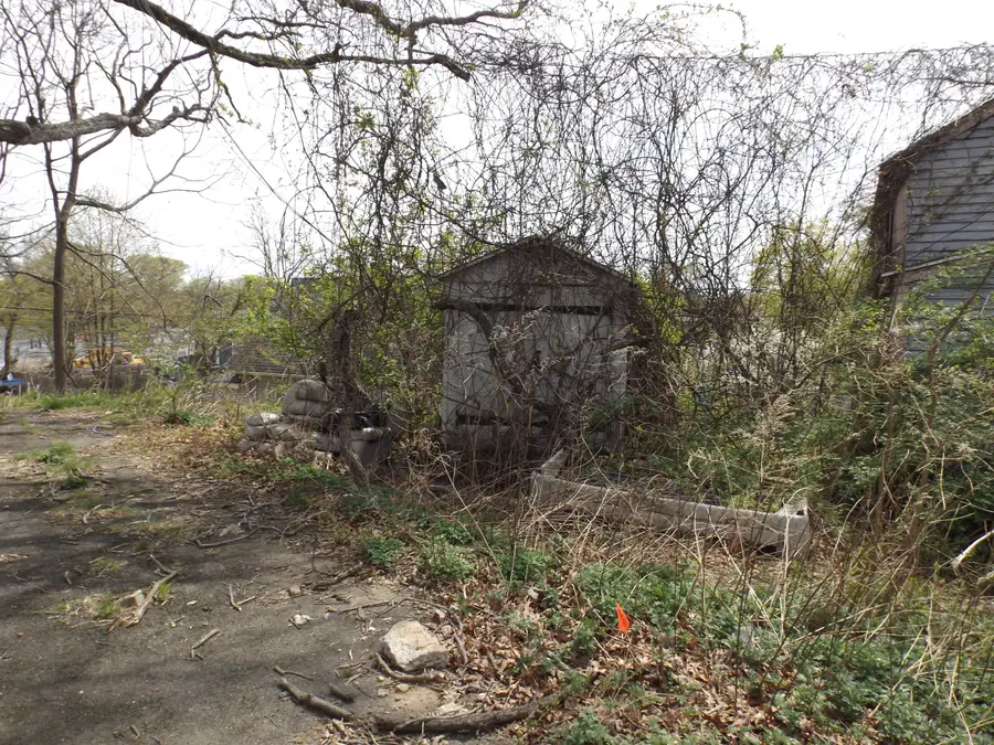 213 Exeter Street, Bridgeport, CT 06606 - Image #2