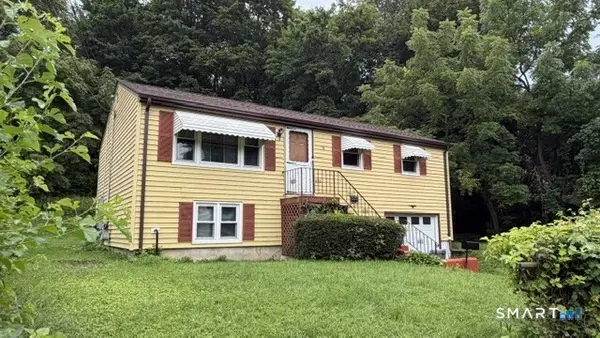 18 Hillside Street, Danbury, CT 06810