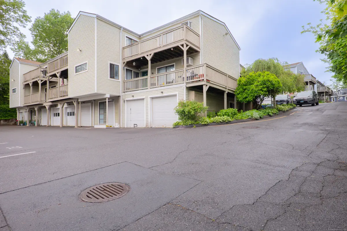 95 Park Avenue #apt 14, Danbury, CT 06810 - Image #1