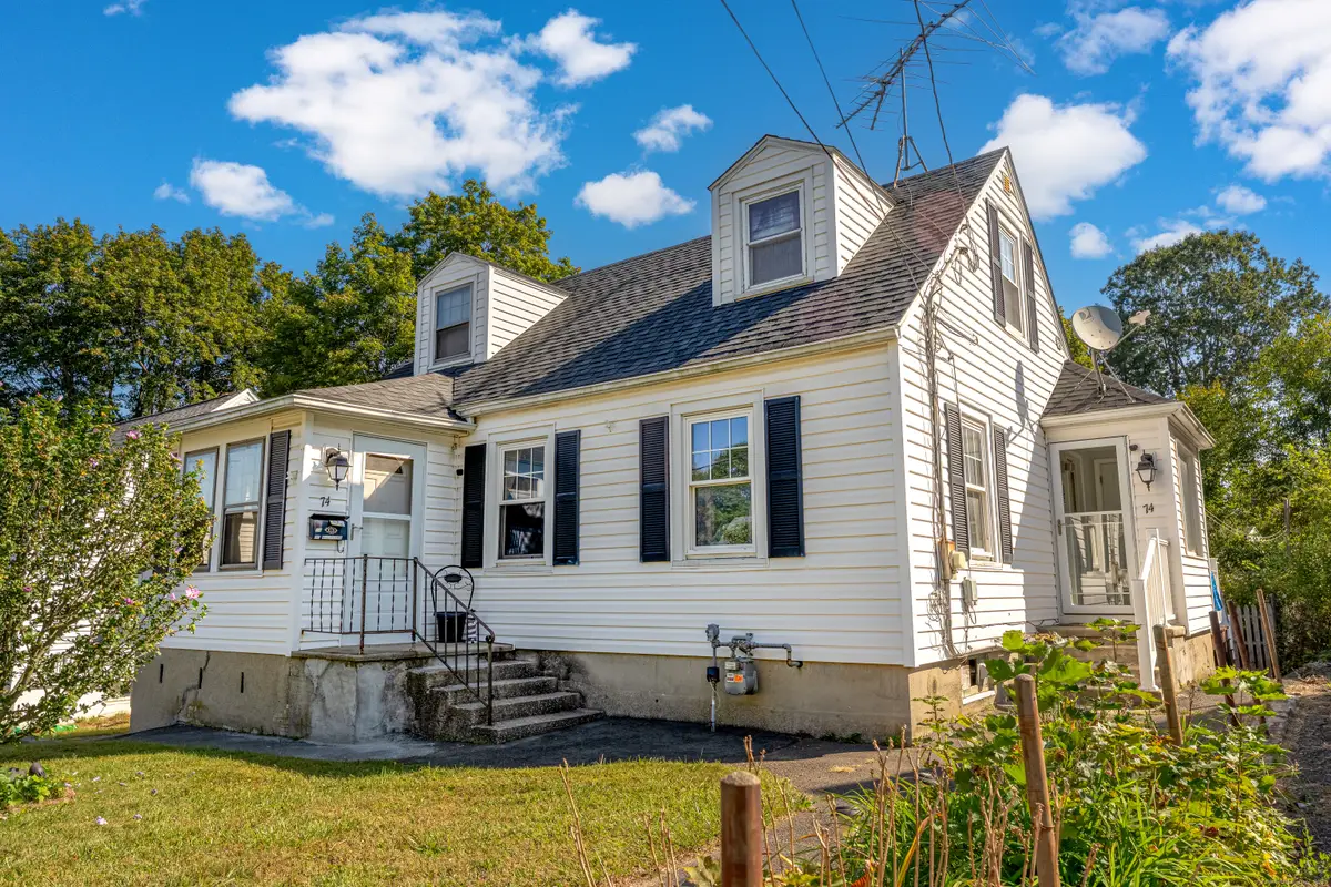 74 Macarthur Drive, Waterbury, CT 06704 - Image #1