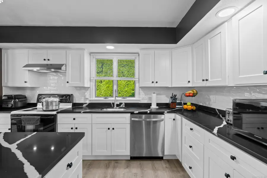 63 Johl Drive, Groton, CT 06340 - Image #2