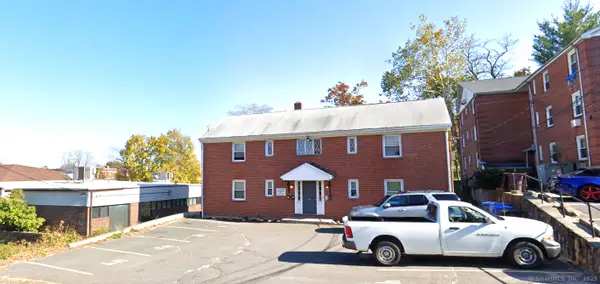 14 Park Place #APT 4, New Britain, CT 06052