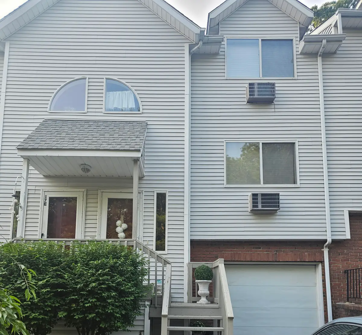 925 Oronoke Road #17F, Waterbury, CT 06708 - Image #1