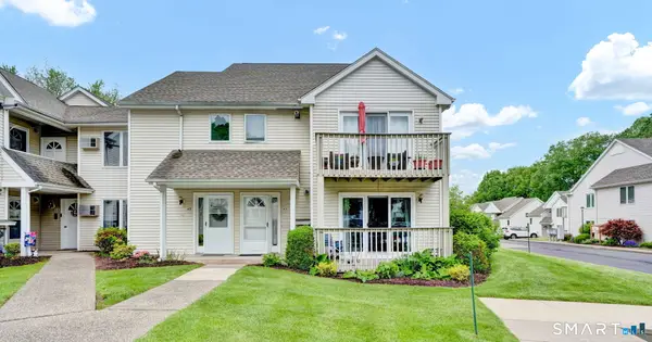 43 Millbrook Court #43, Newington, CT 06111