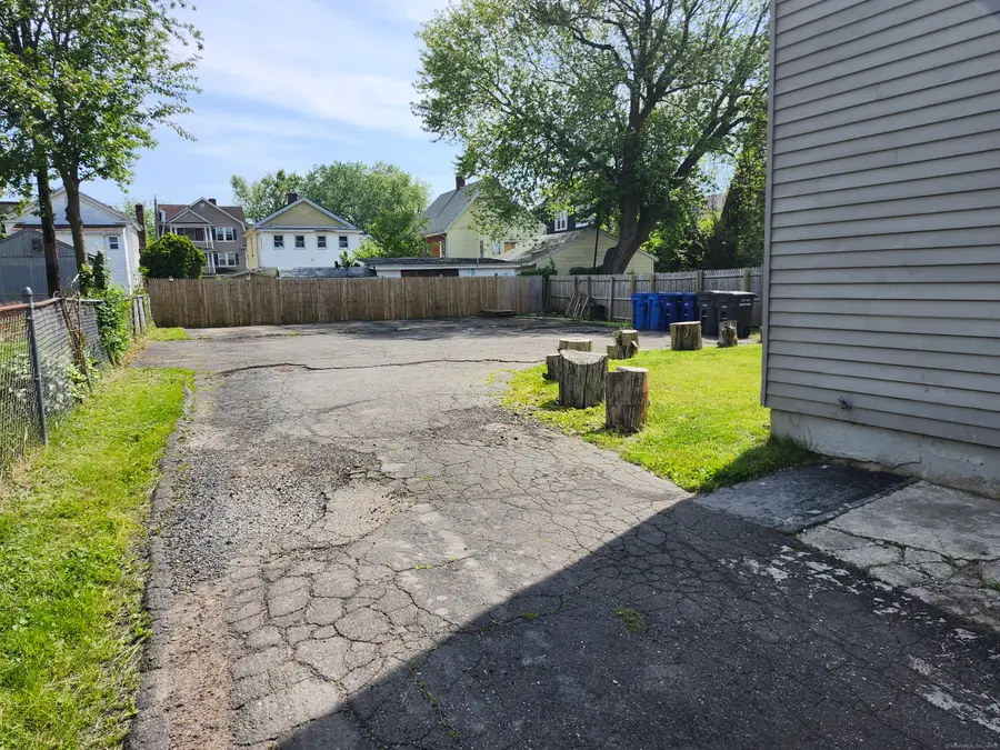 23 Harbison Avenue, Hartford, CT 06106 - Image #2